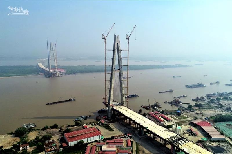 大国力量！中国铁路在建的超级工程，都有哪些？