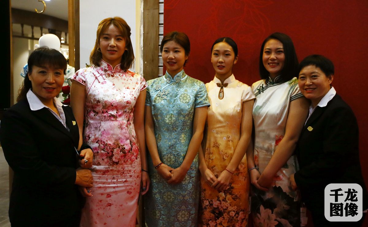 铿锵女足魅力绽放,铿锵玫瑰中国奥运女足