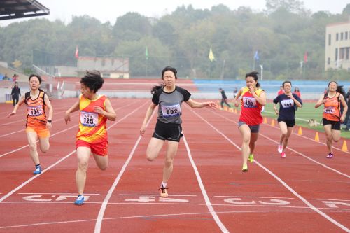 市直中学团体总分第三：金安健儿激情挥洒市中学生田径赛场