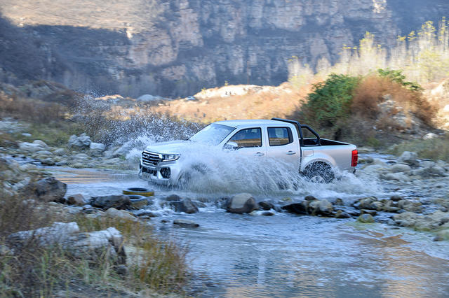 解禁的大玩具爱卡试驾长城皮卡风骏7