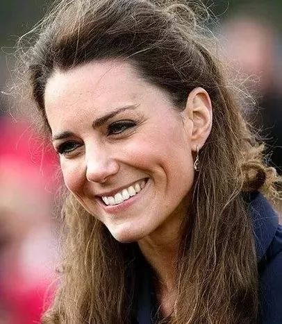 高圆圆颜值如何变化,高圆圆长发短发对比