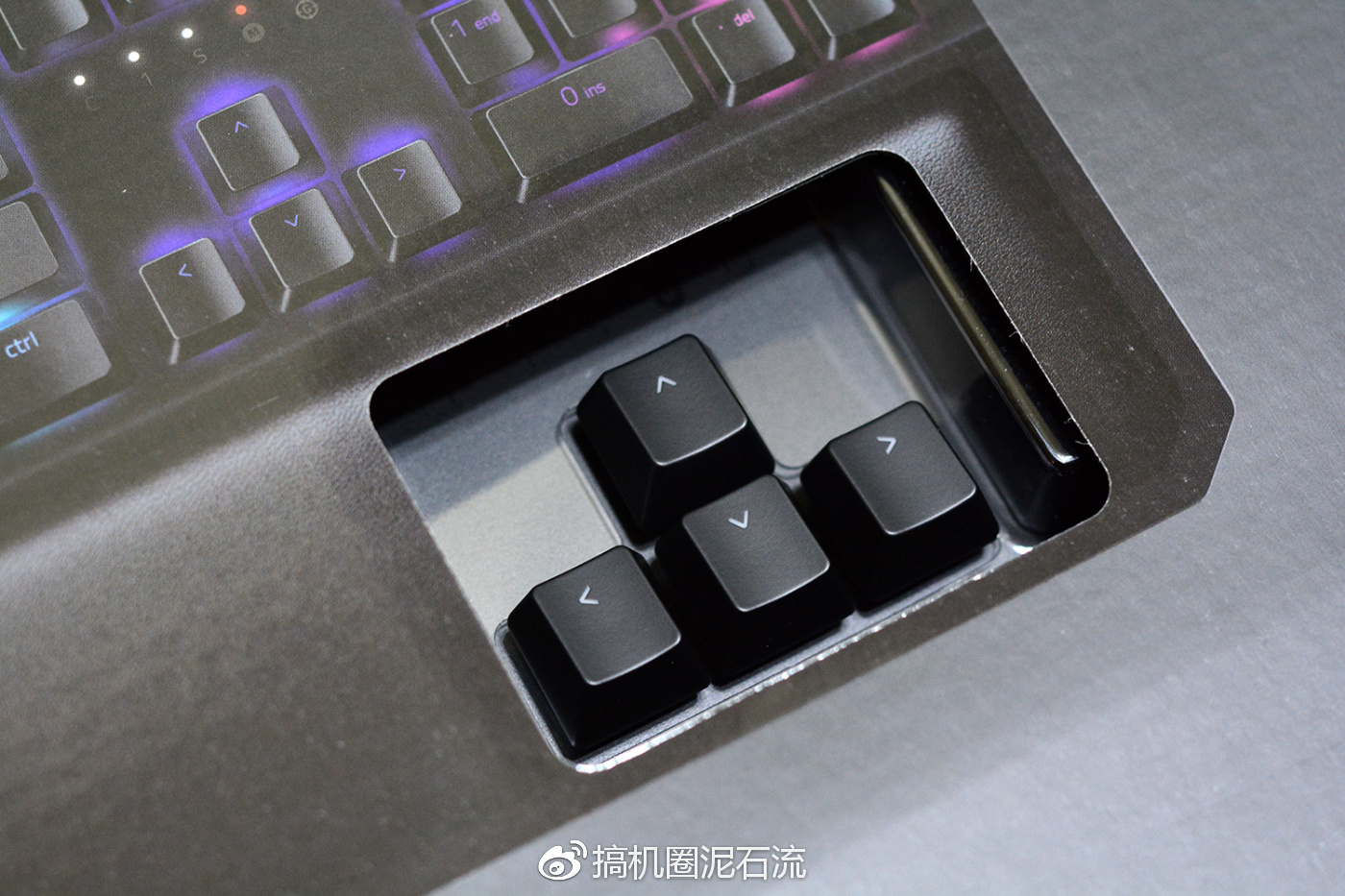 黑寡妇蜘蛛v2橙轴,黑寡妇蜘蛛x竞技版87键是单光吗