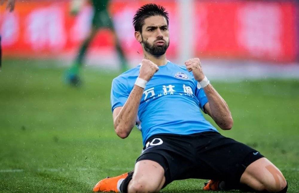 王思聪夺冠背后的图片,王健林对王思聪夺冠看法