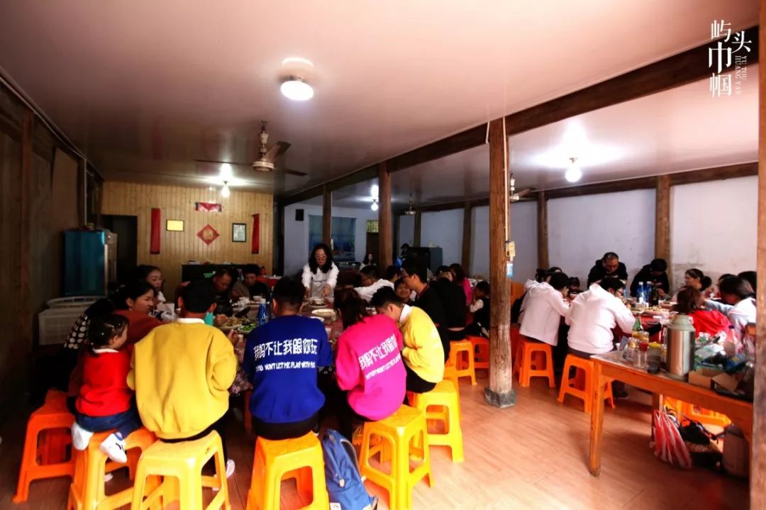 巾帼创辉煌,巾帼逐梦出彩人生