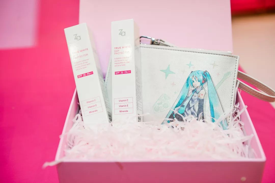 Za姬芮×初音｜遇见初音未来解锁美肌新风尚