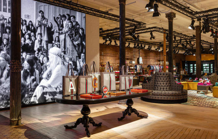 「发现好物」GucciDIY计划玩得真嗨，允许你把26个字母随便印在衣服上