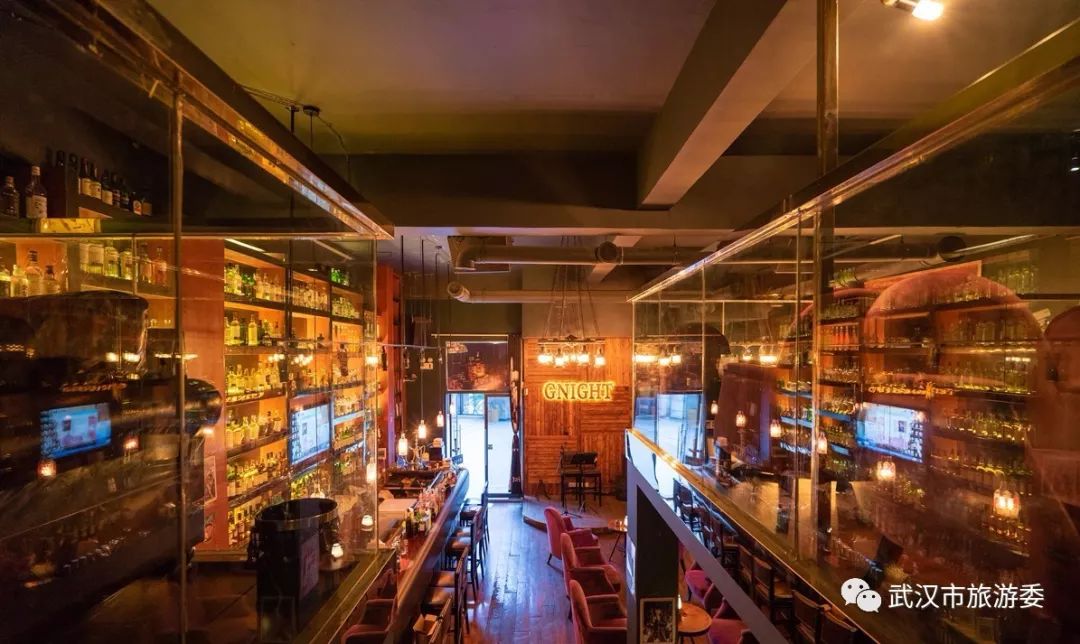 小雪节气外出,小雪节气酒到店