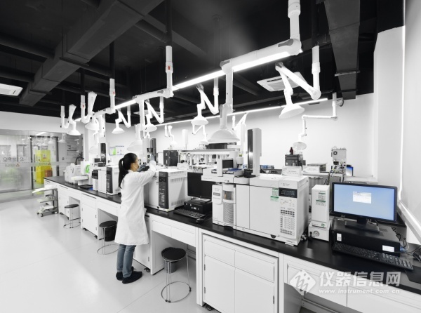 科技服务让微谱技术与“众”不同——访微谱技术副总经理吴杰和分析测试中心总监侯小刚