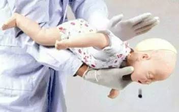 喉咙总感觉有异物卡住是什么原因,喉咙卡住异物正确的做法