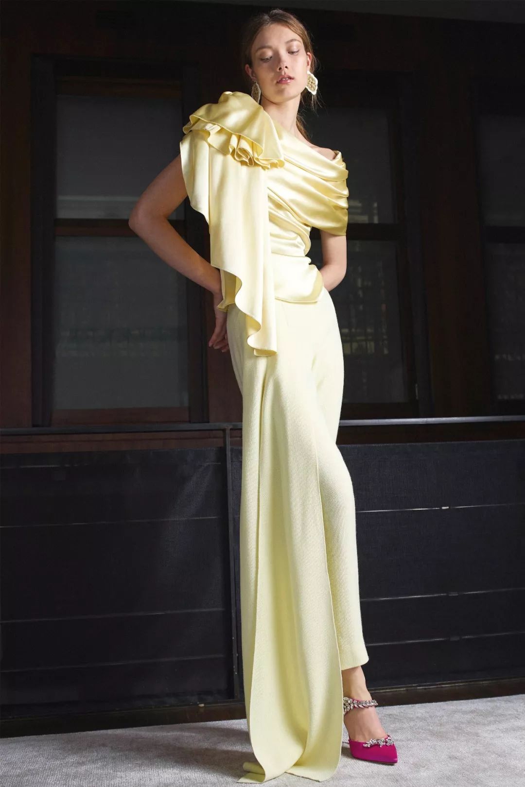 早春如何打造知性优雅风,早春高级感气质