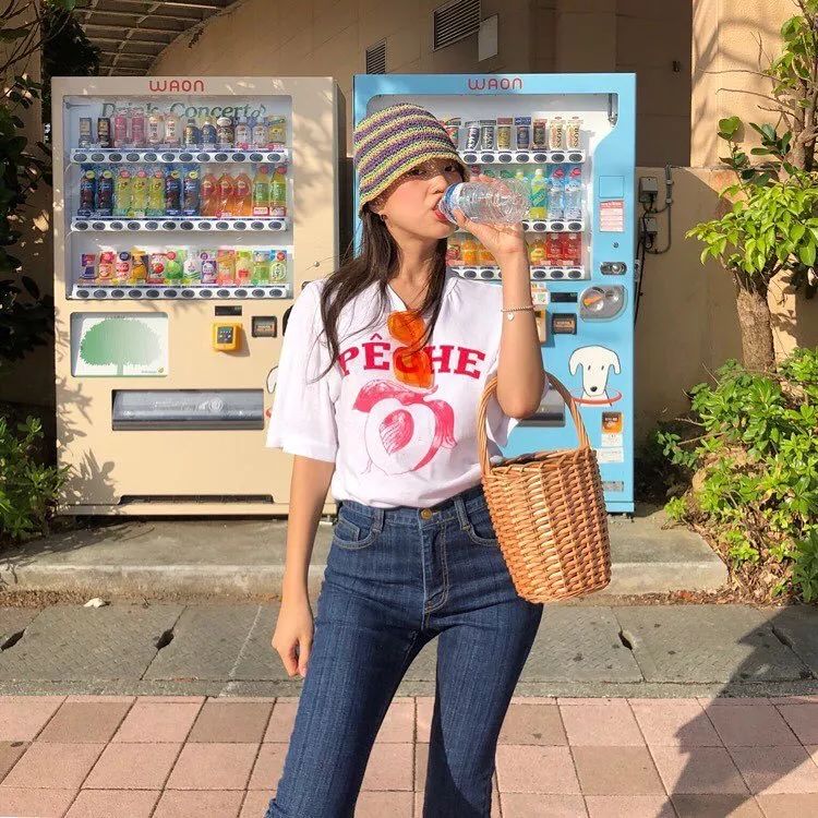 什么？！身高不足165CM的“厌世脸”也能当模特，韩国草根博主Mulbada用她的超高衣品做到了！