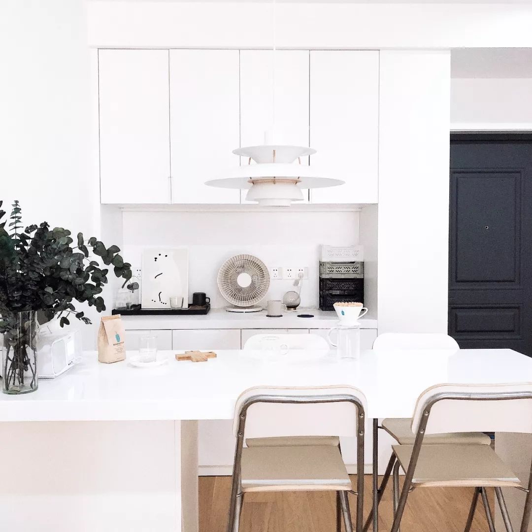 家里乱全怪娃？娃说：你看看别人家的爸妈！生10个孩子也不怕