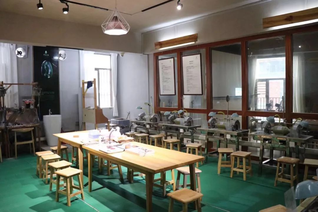 精品玉坠图片欣赏,平洲玉器街玉坠