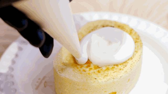 这个上过《十二道锋味》的台州姑娘，在钱江新城开了间“甜品补给站”!生活那么苦，加点糖吧