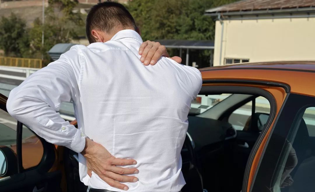 拯救你的颈椎!这款德国变态”护颈”神器,让你坐着比躺着还舒服,连失眠也能救一下