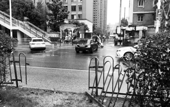 合肥车爆炸着火,合肥面包车爆炸