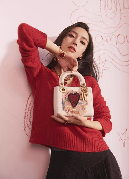 本土化做地稀烂的奢侈品牌！也许会成为下一个DG！