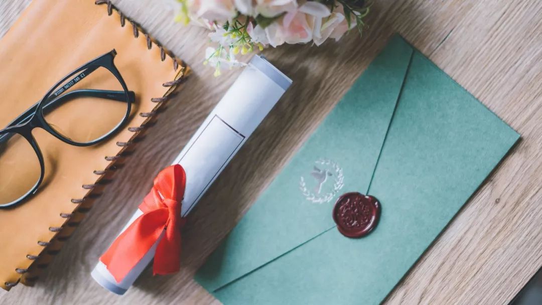 8月店庆购实惠,全场8.8折店庆活动