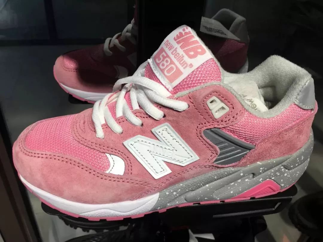 阿迪达斯羽绒服700元能买到真的吗,199阿迪达斯羽绒服