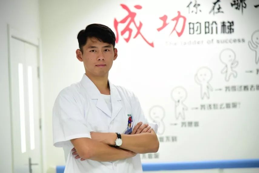 大美医者诗朗诵,大美医者免费观看