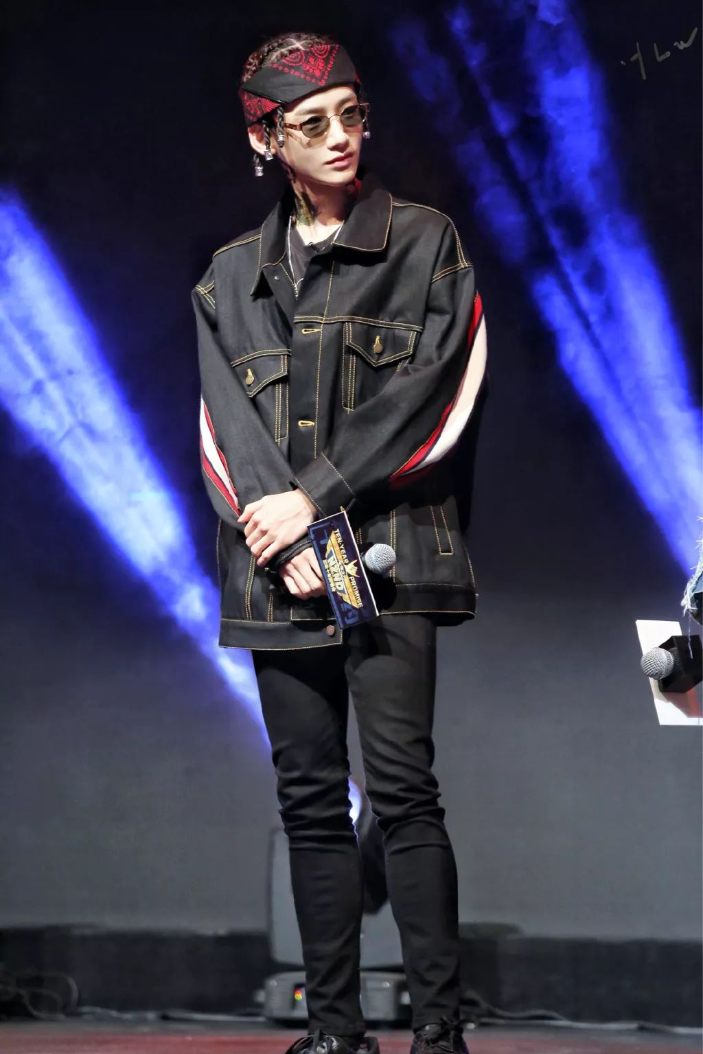 大侦探谭松韵 (谭松韵大侦探服装)