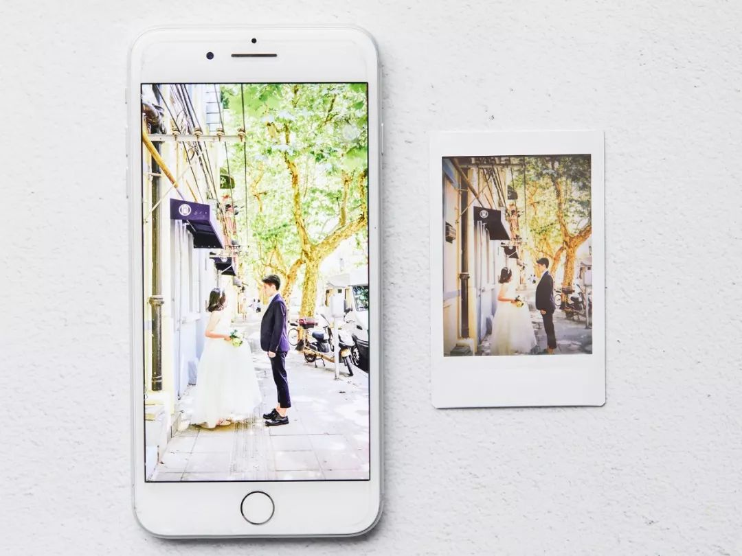 神奇的技术照片可以通过手机打印,老外手机扫码打印照片的机器