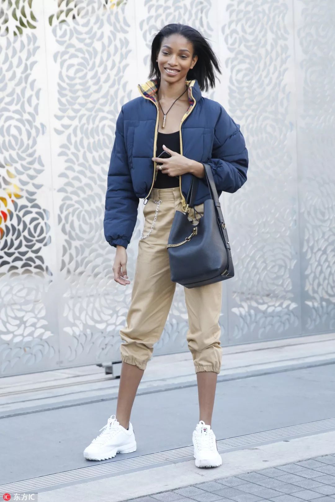 一穿羽绒服就出汗怎么办,一穿羽绒服就很丑