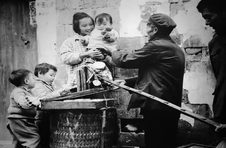 新华社今日头条,新华社官方推送