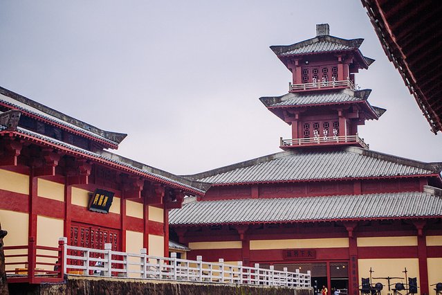 春节横店影视城门票价格表,横店影视城春节免费游玩