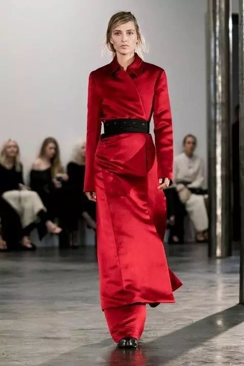 关于「高级」的N种打开方式，红色算一种