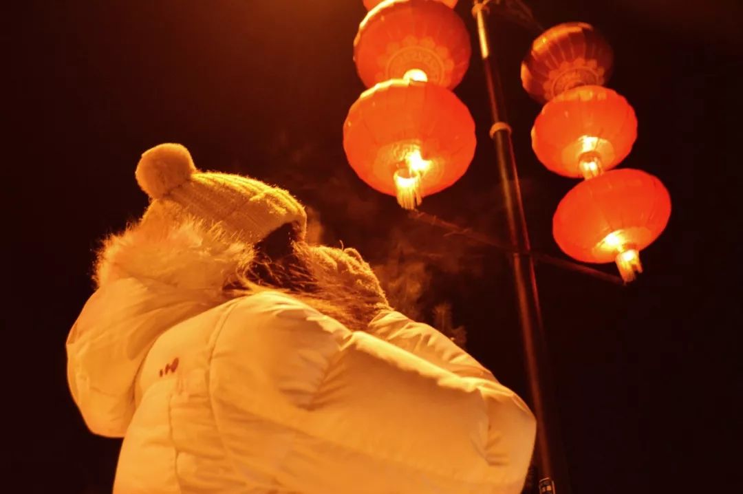 三十首顶级春节意境诗词,十首绝美春节诗词翻译