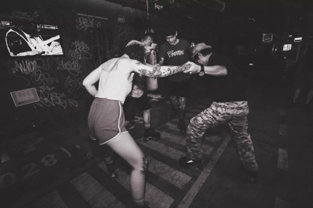 今生最美舞会！成都霹雳派对全攻略