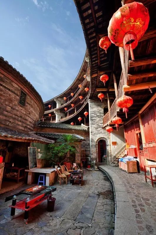 去越南旅游买什么特产带回来,来三亚旅游带点什么特产回家