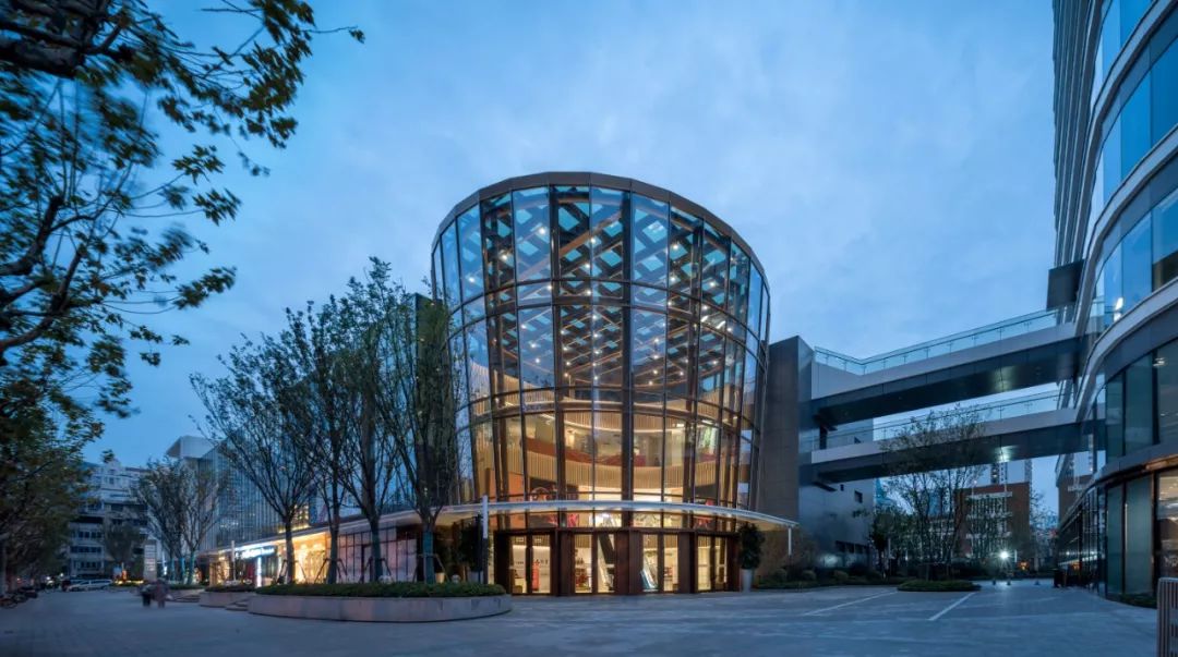 打造商业影响力,世茂商业深度解析