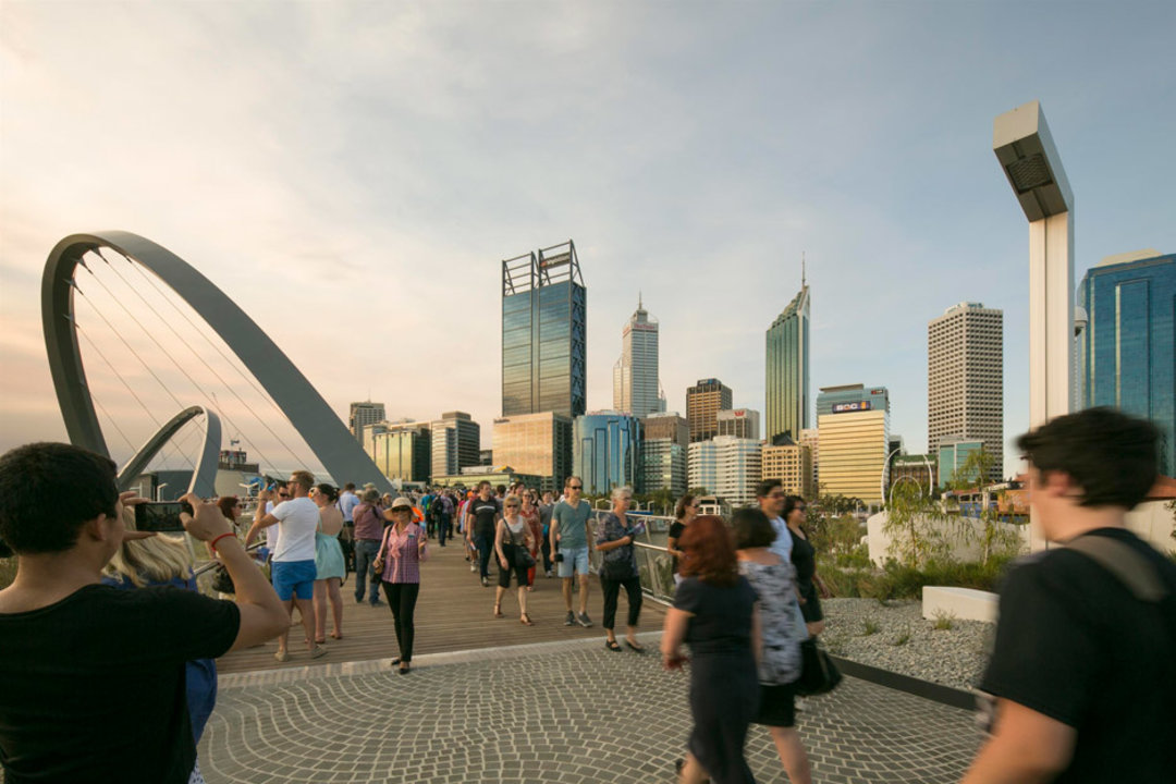 最新桥梁设计效果,不可思议的桥梁设计