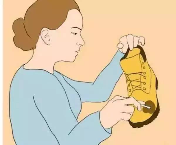 白色雪地靴染色,雪地靴改色需要多少钱