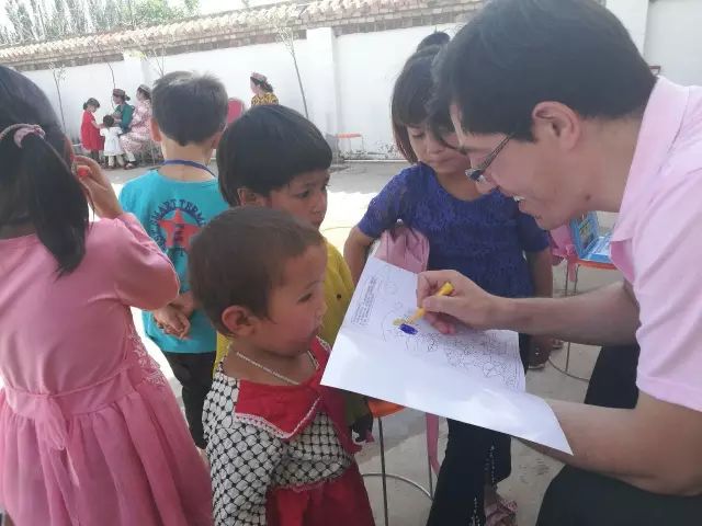 清华维吾尔族博士揭示“泛清真化”背后的阴谋