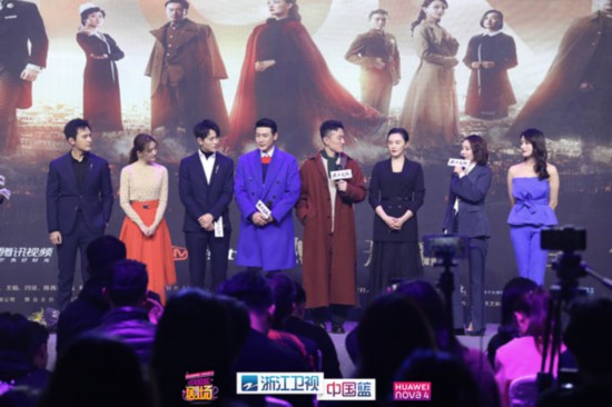 天衣无缝秦俊杰徐璐身陷谍战迷局,天衣无缝中徐璐和秦俊杰是一对吗