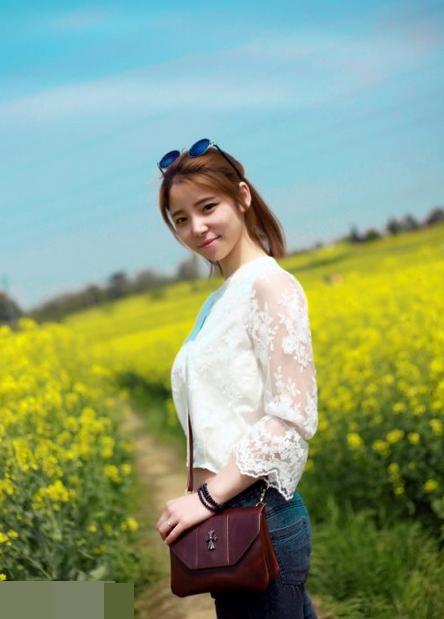 拍照油菜花技术技巧,手机拍摄油菜花人像摄影方法