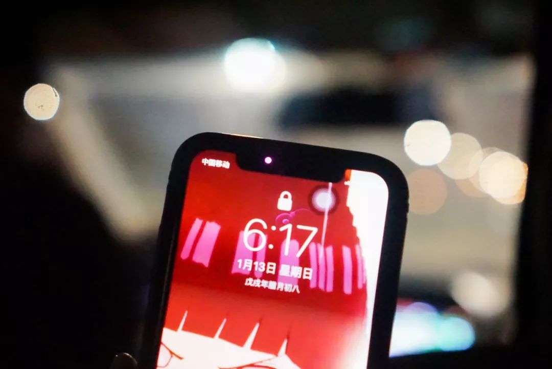 今天鸡鸣寺人还多么,今晚鸡鸣寺人多吗