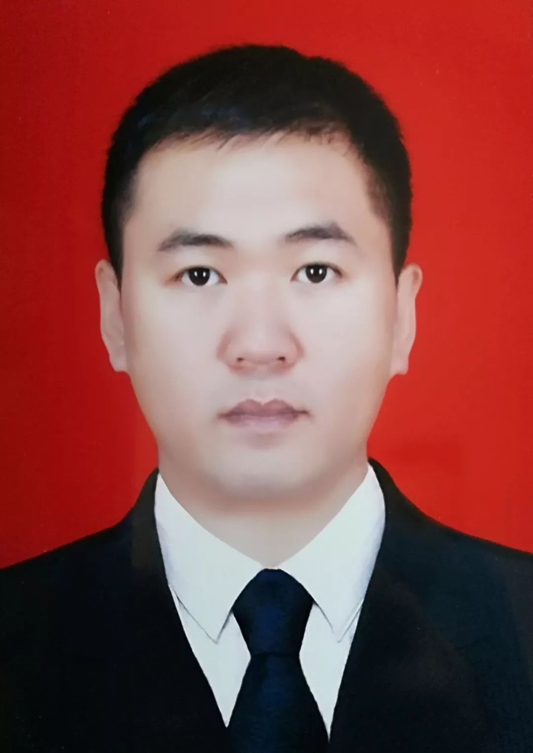 今日黄金分析师最新推荐,下周金价看多还是看空好