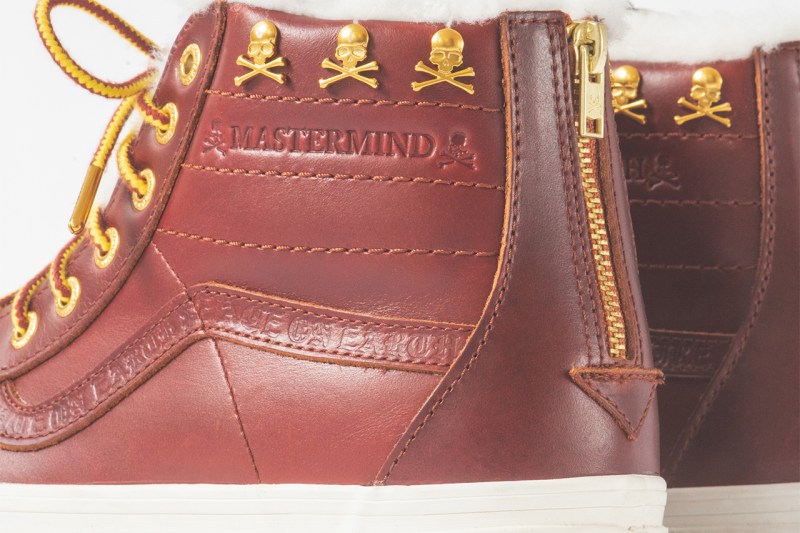 奢华的“暗黑鼻祖”！KITHxMMWxVans三方联名实物欣赏