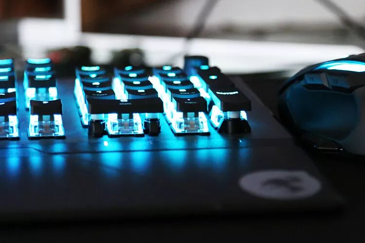 冰豹vulcanprotkl键盘评测,冰豹vulcan120aimo机械键盘