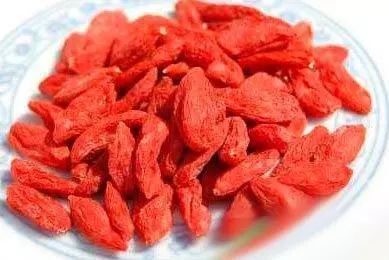 最适合泡药酒的白酒品牌,选一坛适合自己的药酒