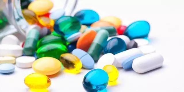 识别保健品虚假宣传警惕消费陷阱,如何区分保健品和药品食品