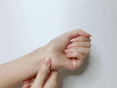 手上有个穴位止痛开关,手上哪个穴位治疗牙疼有特效