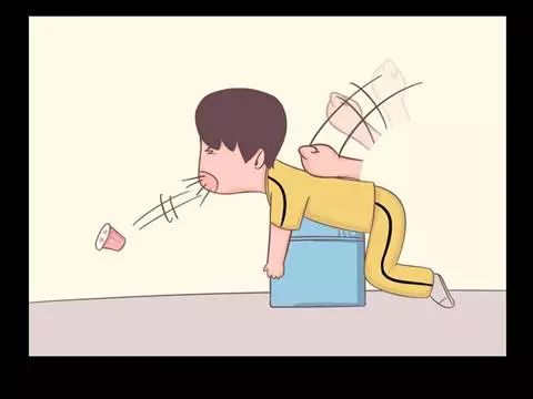 吞咽异物卡在嗓子里该怎么办,吃东西卡到喉咙用什么急救法