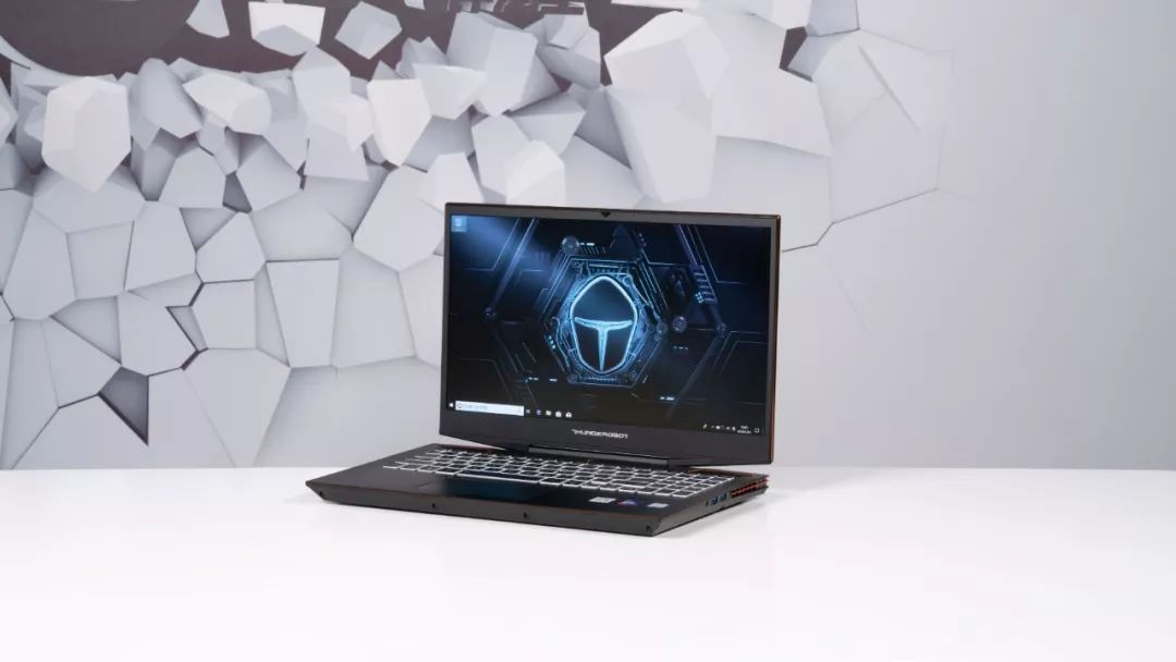 良心的中端游戏本,聊聊最近很火的两款游戏本