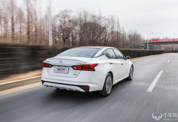 天籁2024款2.0自吸悦享版试驾,新款天籁2024款2.0自吸试驾