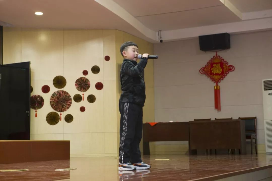 帅炸！法院小可爱们策划的这场“春晚”大show，仿佛开了挂……